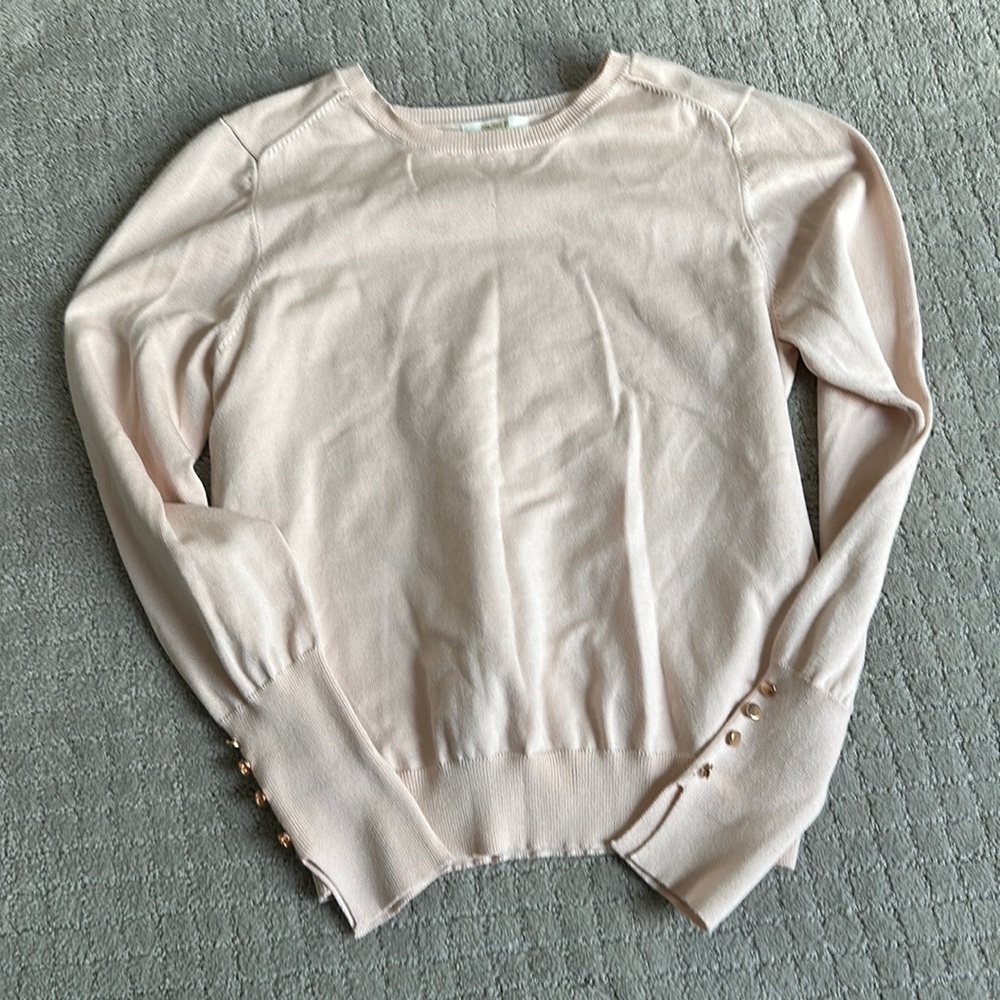 Forever 21 cute pink sweater with rose gold metal accent buttons at cuff.